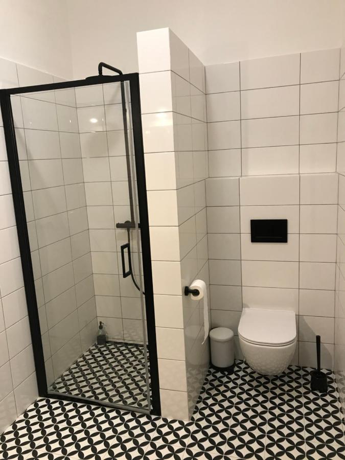 KrálíkyStara Skola Hedec公寓式酒店 外观 照片